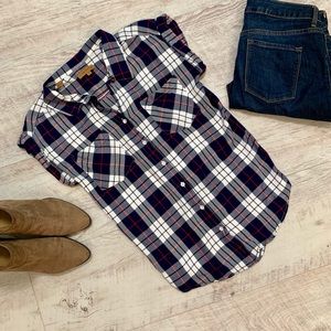 JACHS Girlfriend Short Sleeve Plaid Button-Down